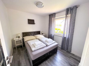 Stilvolles, frisch renoviertes 2Zi Apartment mit Küche und Balkon in Kliniknähe
